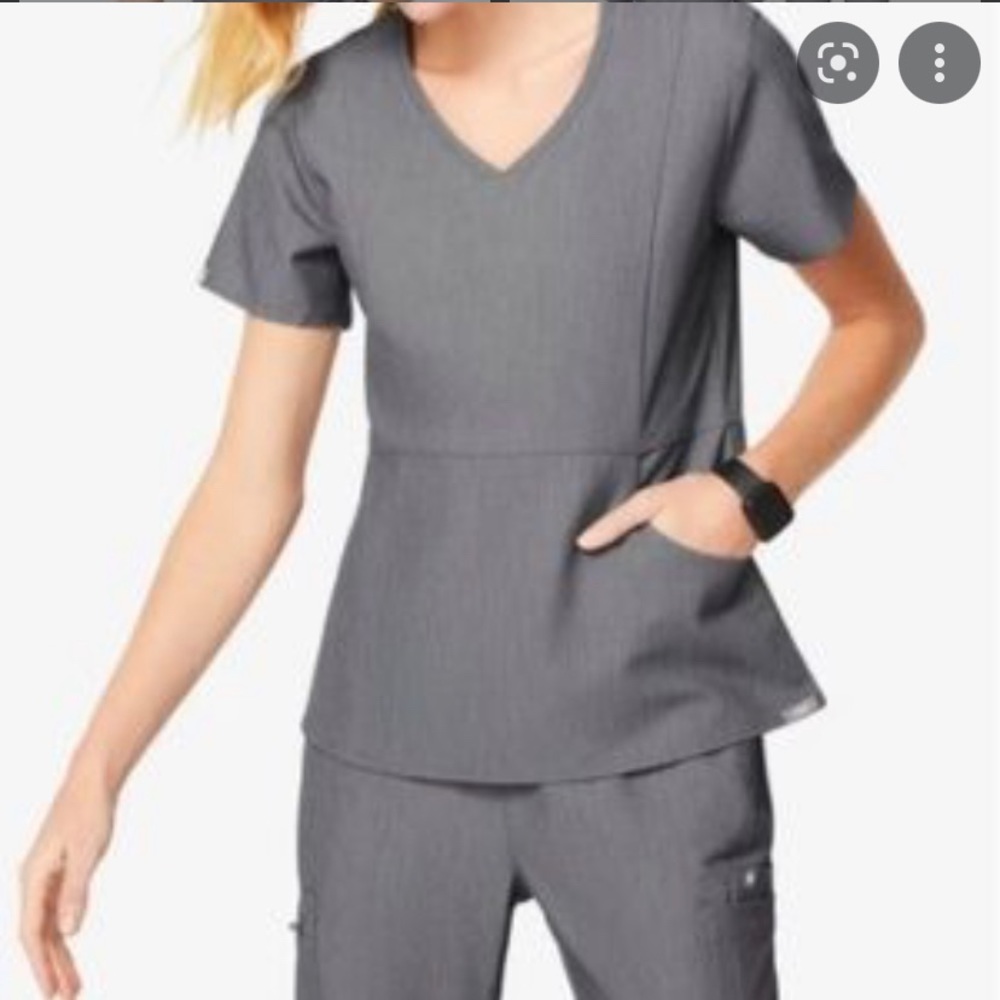 Figs Aburi V-neck Scrub Top in Limited Edition Graphite XS